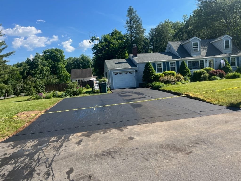 Sealcoating Paving